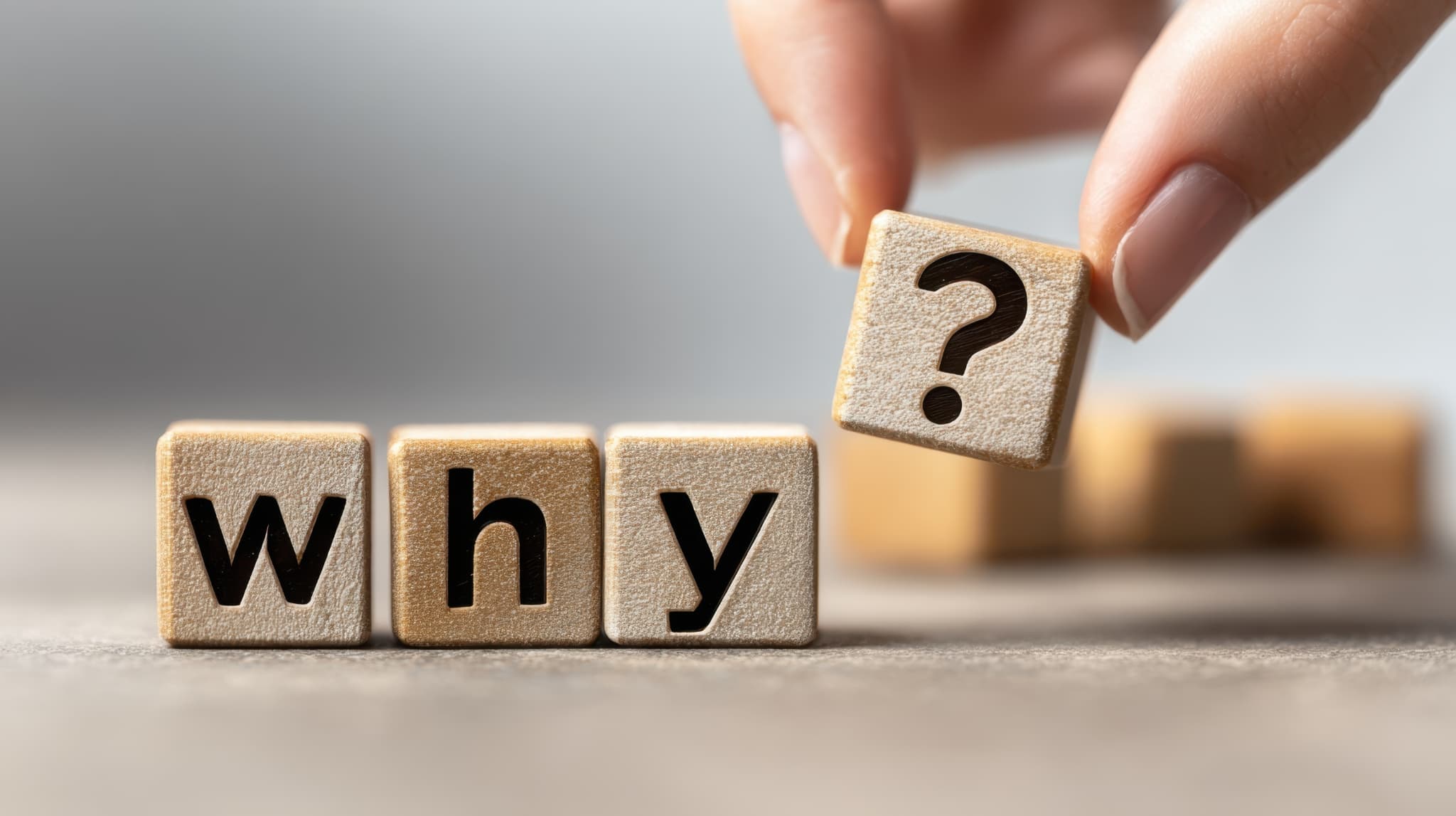 出っ歯になる原因を考えるイメージ