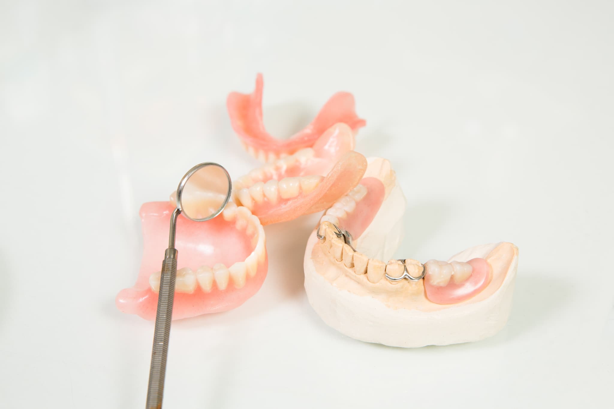 様々な種類の入れ歯